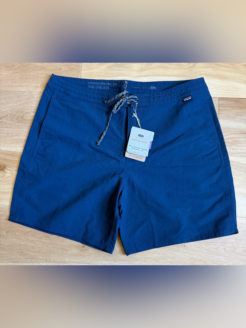 Patagonia Men's Wavefarer® Hybrid Walk Shorts - 18" - 86775 - Size 38 - NWT